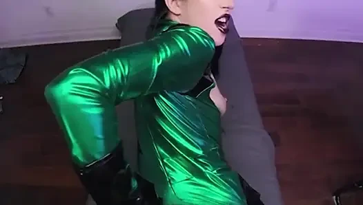 Vrcosplayx- kalau kamu pengen jadi supervillain, kamu perlu belajar hal-hal kotor dari alex coal sebagai shego bagian 3