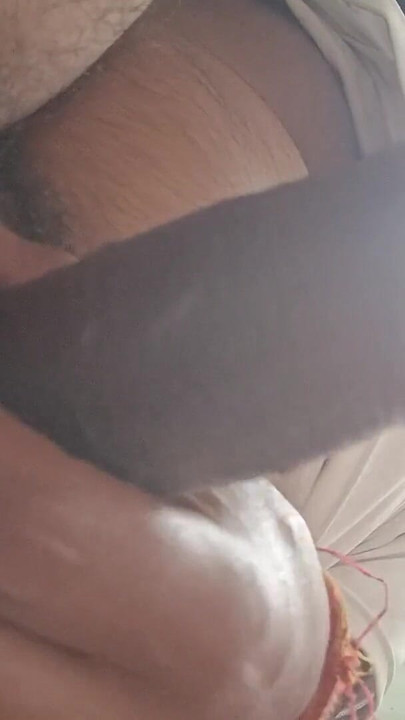 Bathroom me jaa ke ladke ne hastmaithun | Clip 1