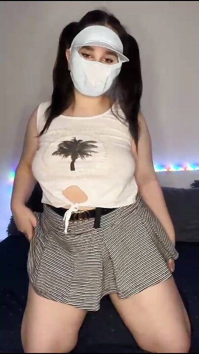 18 yo thick girl wants to be fucked