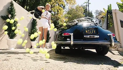 Milfy BBC-hungry Blonde MILF Charlie Devours Ex BF's Cock