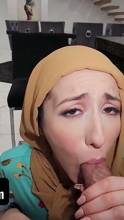 Best Friends Fucks For The First Time - Hijab Hookup | Clip 2