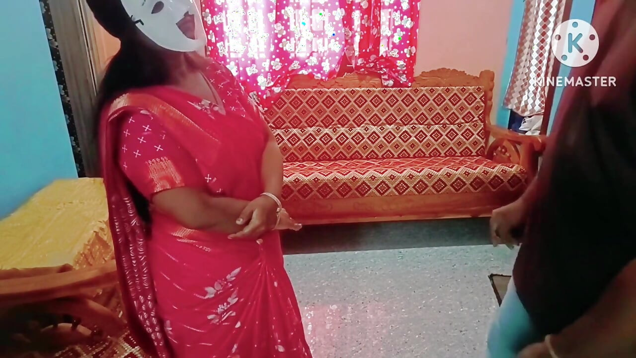 Horny Lady House Owner and New Tenant