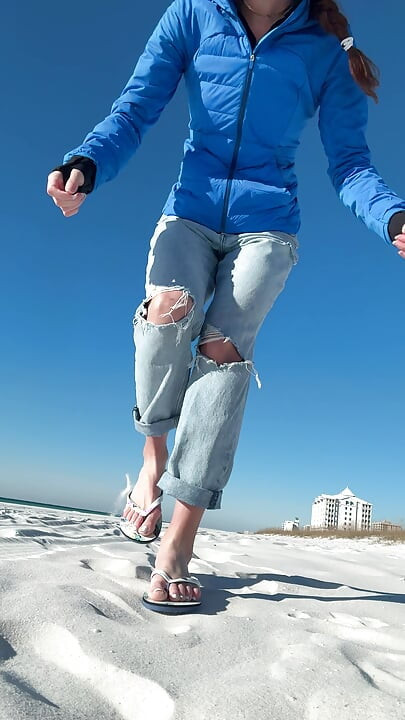 Walking on the Beach Calls for a Quick Orgasm!