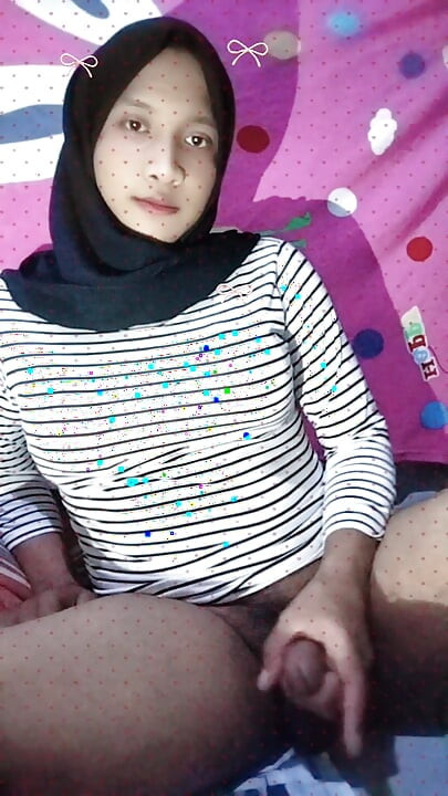 Hijab Is A Beautiful Girl Who Wants To Be Naked