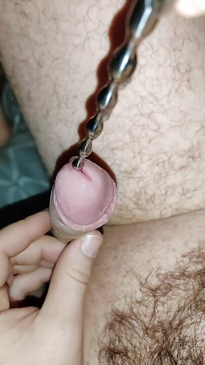 Üvey erkek kardeşimin yarağı içinde büyük bir dilatör