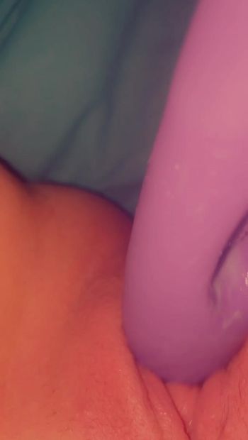 Satisfying with vibrator