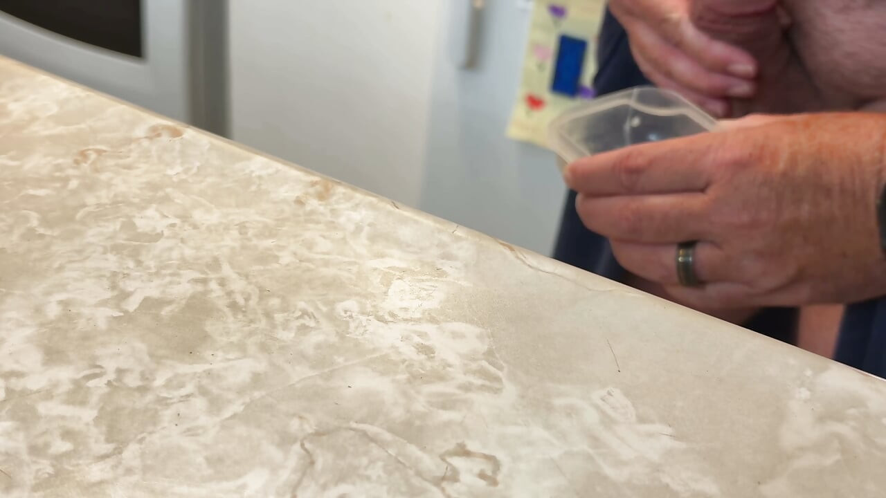 裸鸡巴打飞机和收集精液