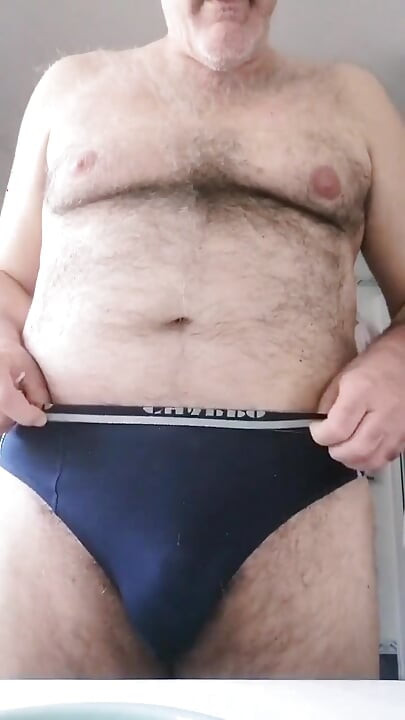 I Shave My Cock and After the Cold Shower!