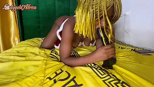 Ngentot rumah agen rumahku untuk pertama kalinya