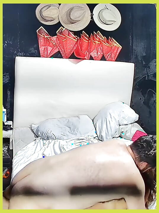 SEXO ANAL COM MEIA-IRMÃ GOSTOSA
