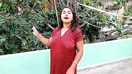 Berbagi ranjang sama saudara tiriku setelah hujan