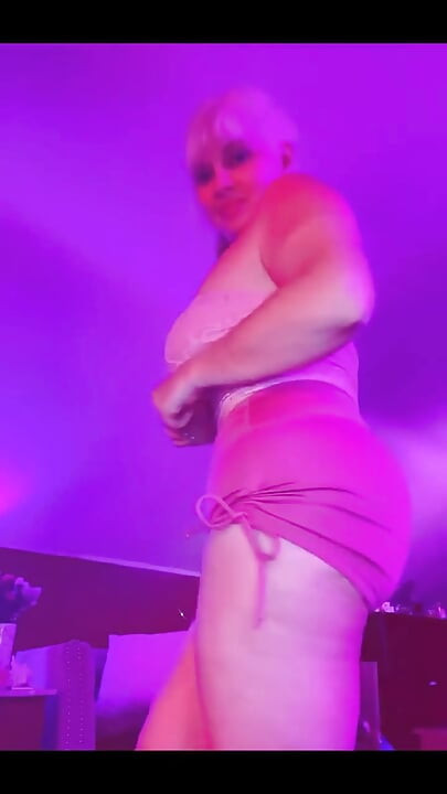 Tgif - 感谢资金女神, 这是女主调教星期五