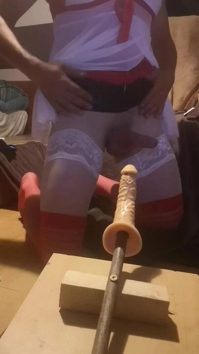 Shemale with dildo