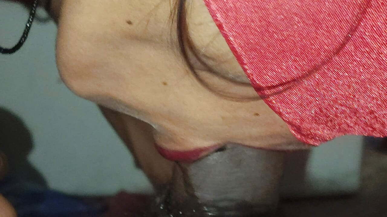 My stepmom com to face cream for me  mujhe to maja aaya hai