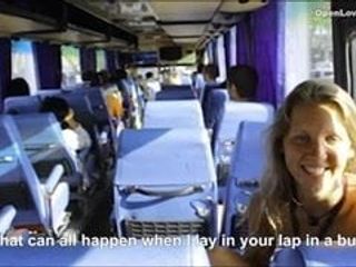 Mamada en público en un autobús