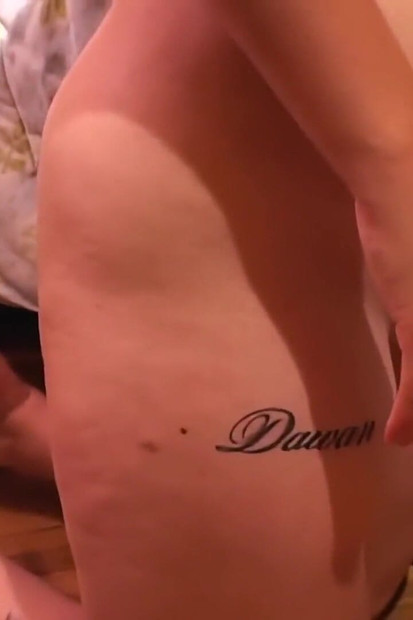 Hässlich und dicker arsch... aber so viel hure!!
