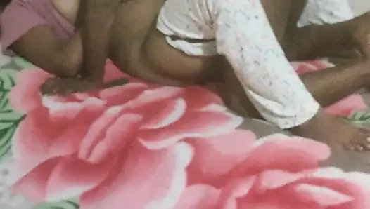 Desi aunty ki chdai
