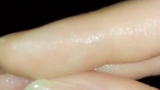 Klebrige Finger von der Masturbation