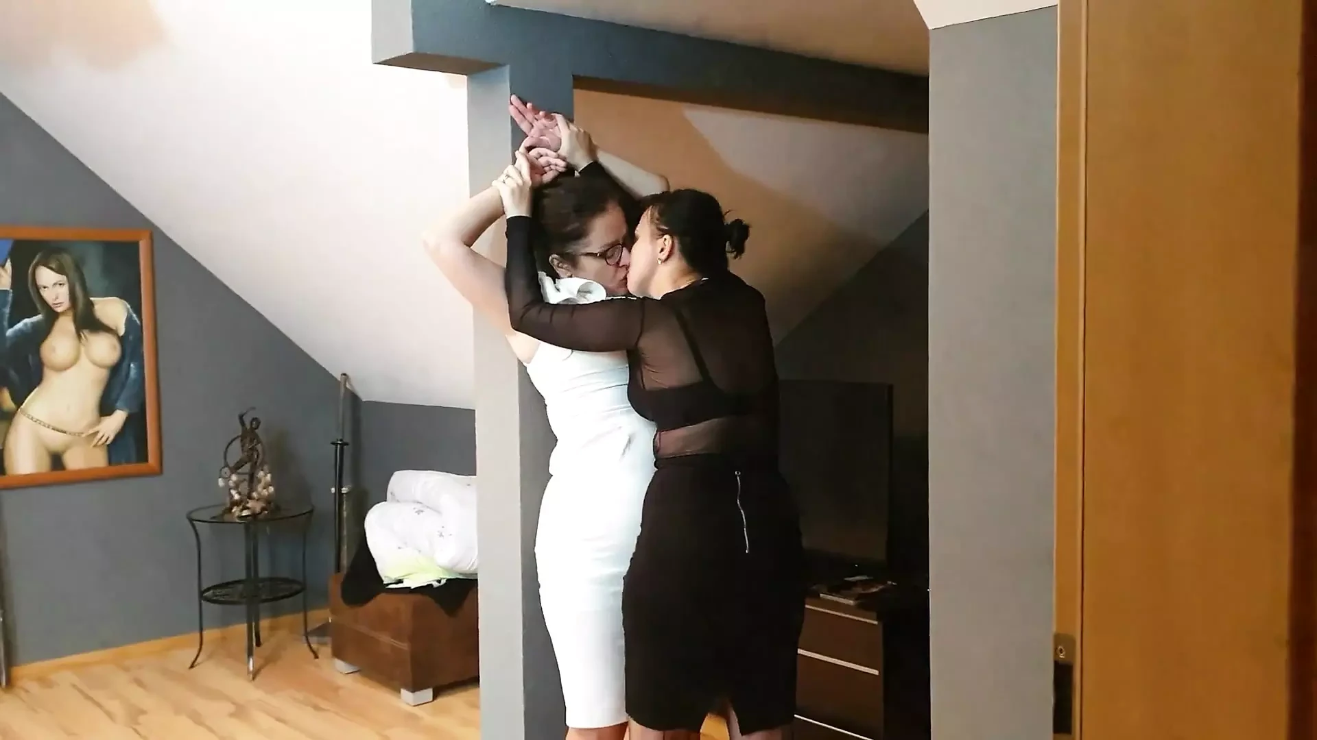 Lesbian nakal sore-sore