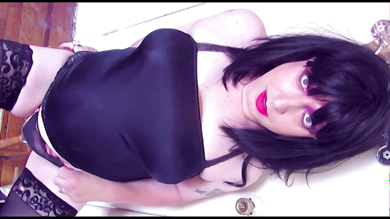 Kellystar518 in BLACK SATIN