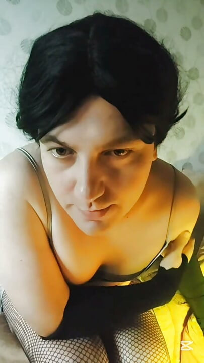 Femboy Alienígena Kitty Cross Com Um Cu Bonito e Atraente