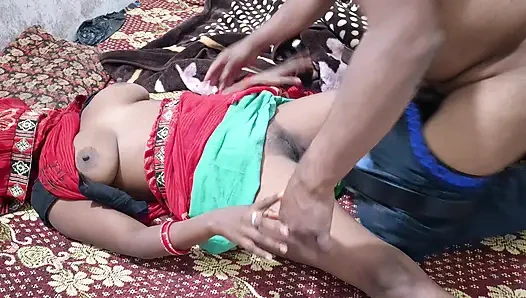 Amcığın içine boşalma Hintli desi seksi ev hanımı