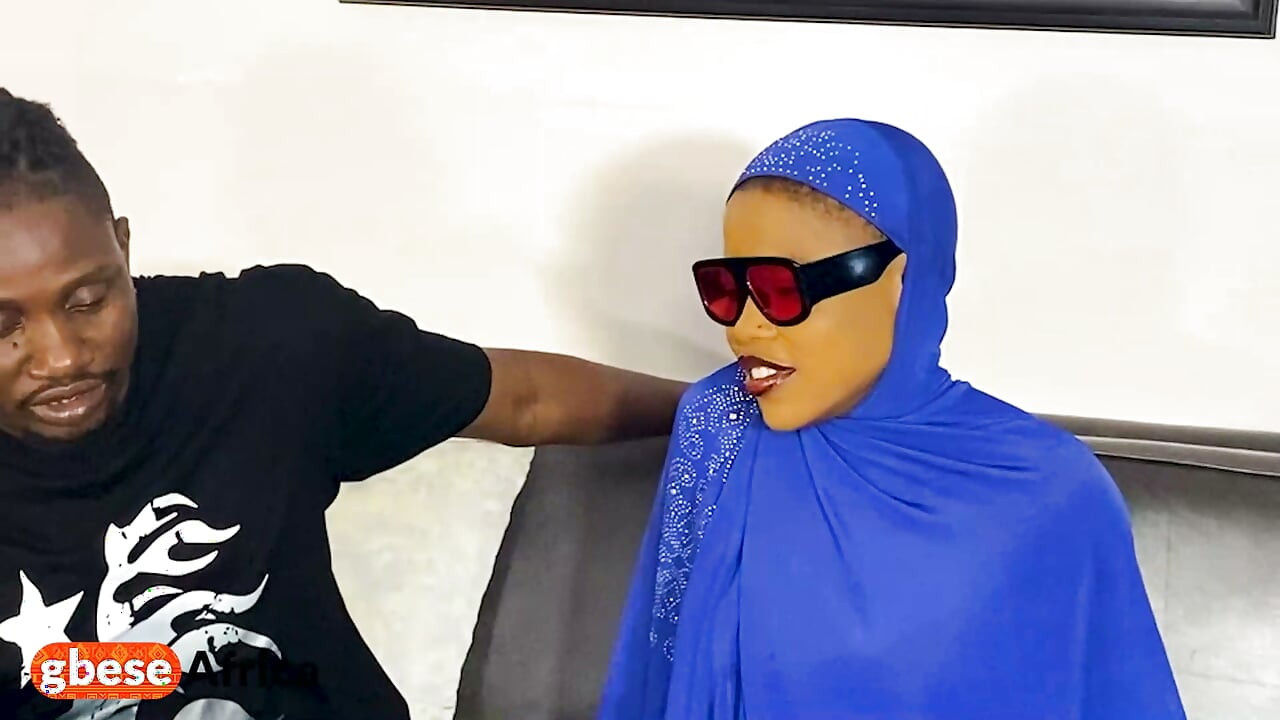 HABIBI vs KING RODRIGO: Scenă sexy de futut.