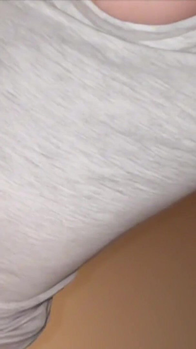 EXCLUSIVE SCENES Amateur first virgin sex with old radio sound | Clip 1