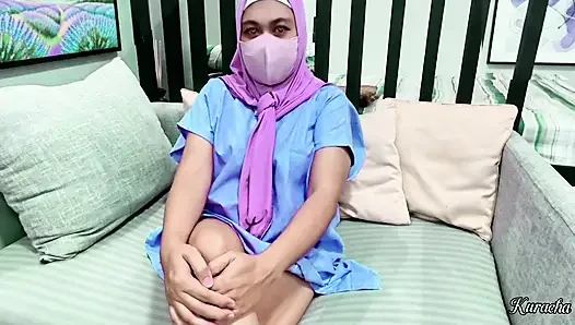 Pasien berhijab lagi bosan dan sendirian di rumah sakit mewah kuala lumpur malaysia