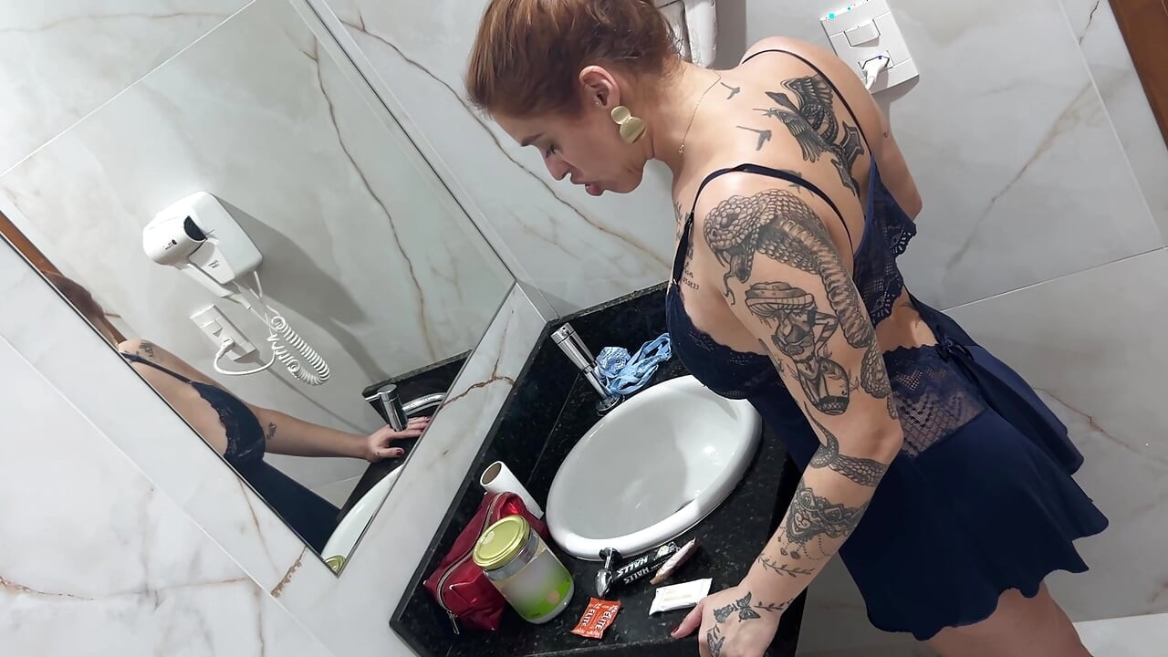 I SPIED on my boyfriend in the BATH and seduced him MASKED without him knowing who I was
