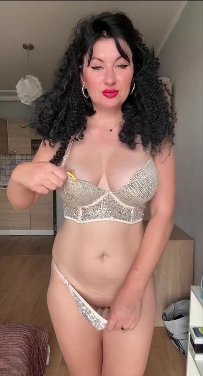 I decided to repeat the trends - support me by subscribing! 💋