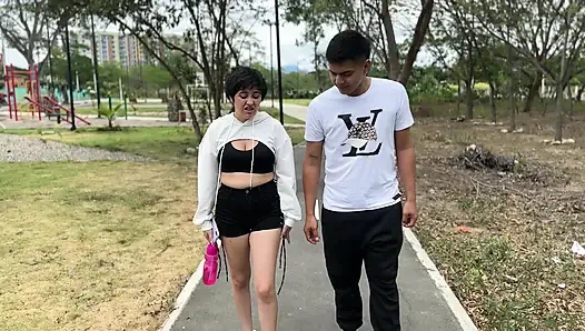 Von meinem riesigen schwanz gefickt.