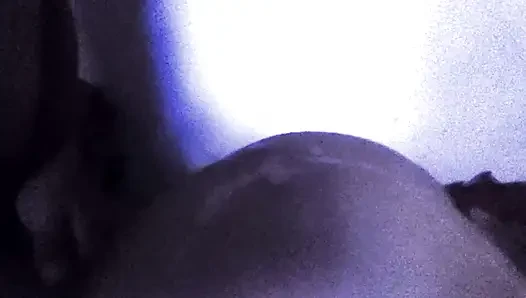 Я люблю трахаться, когда свет горит