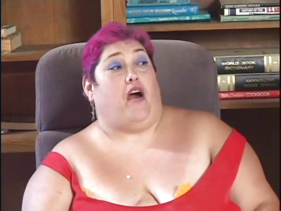 침실에서 섹스하는 못생긴 XXX 인명 구조원 밀프
