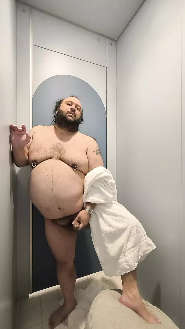 Buiseqy pool stall