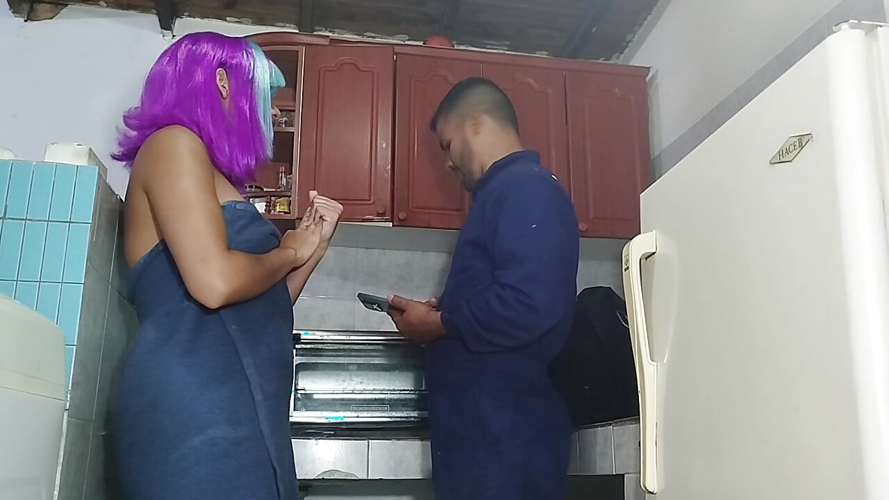 My sister-in-law plays a joke on the technician. She ends up him