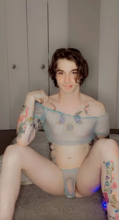 Sissy Tessa Rivers deep throats a dildo and fucks her ass