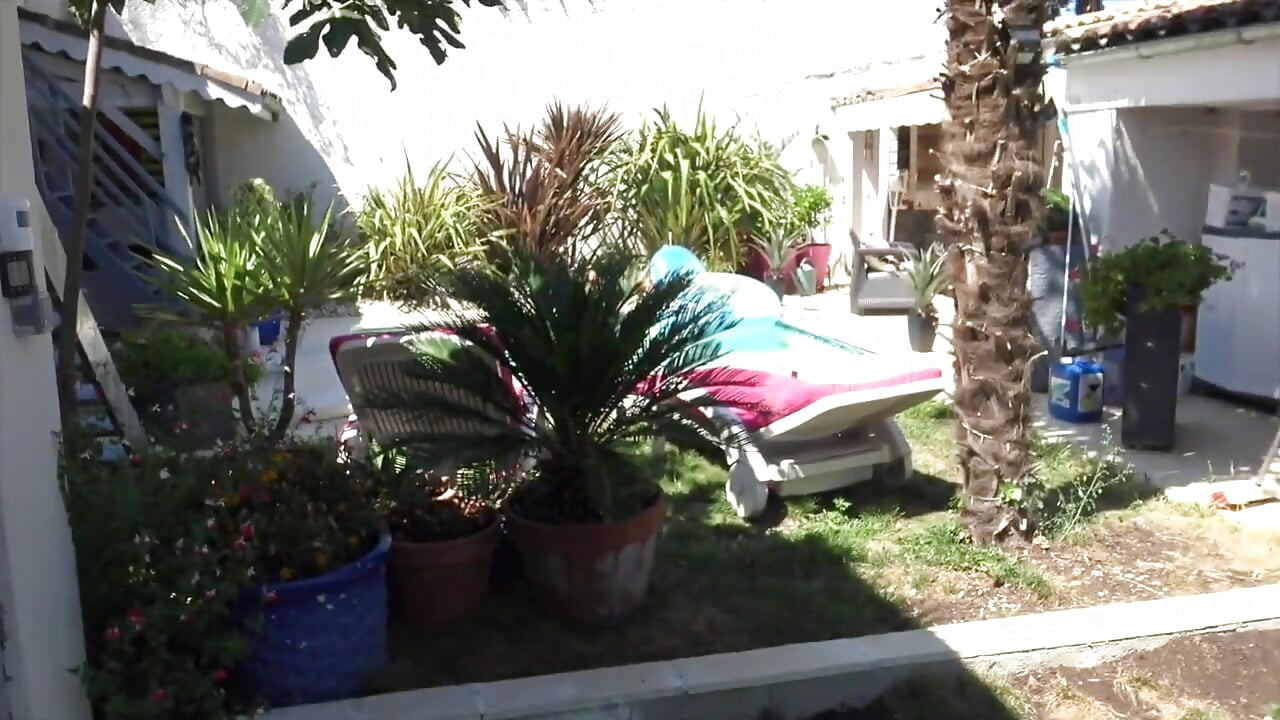 Aymric Deville เย็ดบาร์บีคิวเอาท์ดอร์ y Alexiz Tivoli