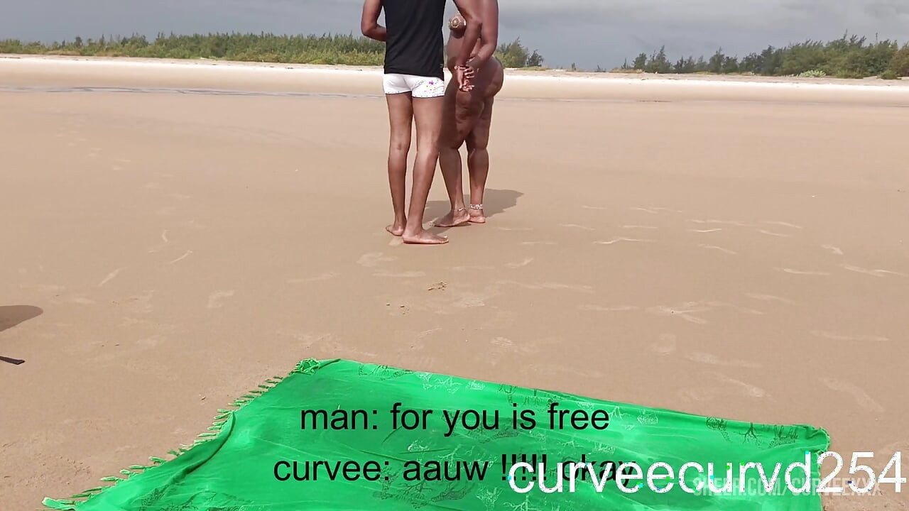 Een vluggertje op het strand met een lokale kerel