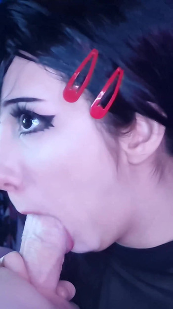 Hợp đồng của Kobeni là với con quỷ thổi kèn ướt át | Clip 2