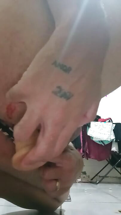Entrer dans mon cul pendant que la femme est