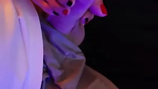 Footjob dari kaki seksi melove