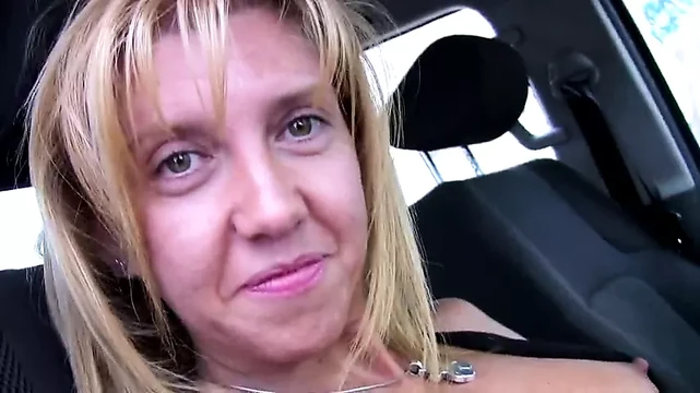 Fuck the tight ass of a blonde milf!