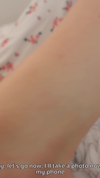 Trenutak koji morate podijeliti iz "Molim te, polubrate, nemoj reći našim očuhovima za moju tetovažu! Napravila sam svršavanje u usku pičku polusestre!"