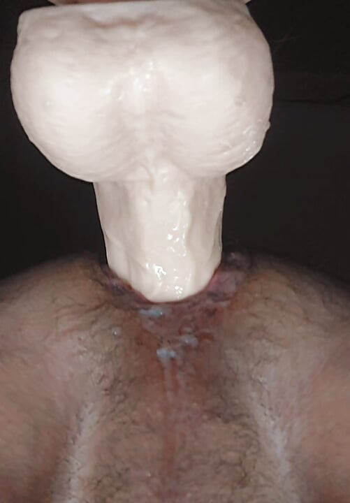 Big Cock for sloppy and farting ass