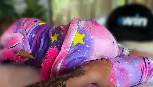 Night of nightmares is cured with a blowjob to my stepbrother's huge cock