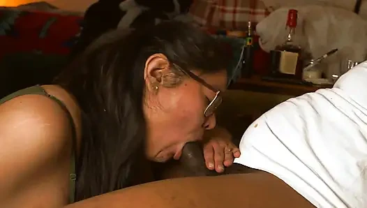 Dee Lagi Asik Sampai Dalam Banget