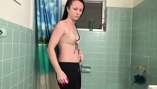 Dusche und haarwäsche