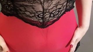 Zwarte en rode kanten lingerie