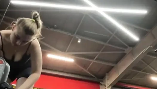 Extreme public fucking in the gym
